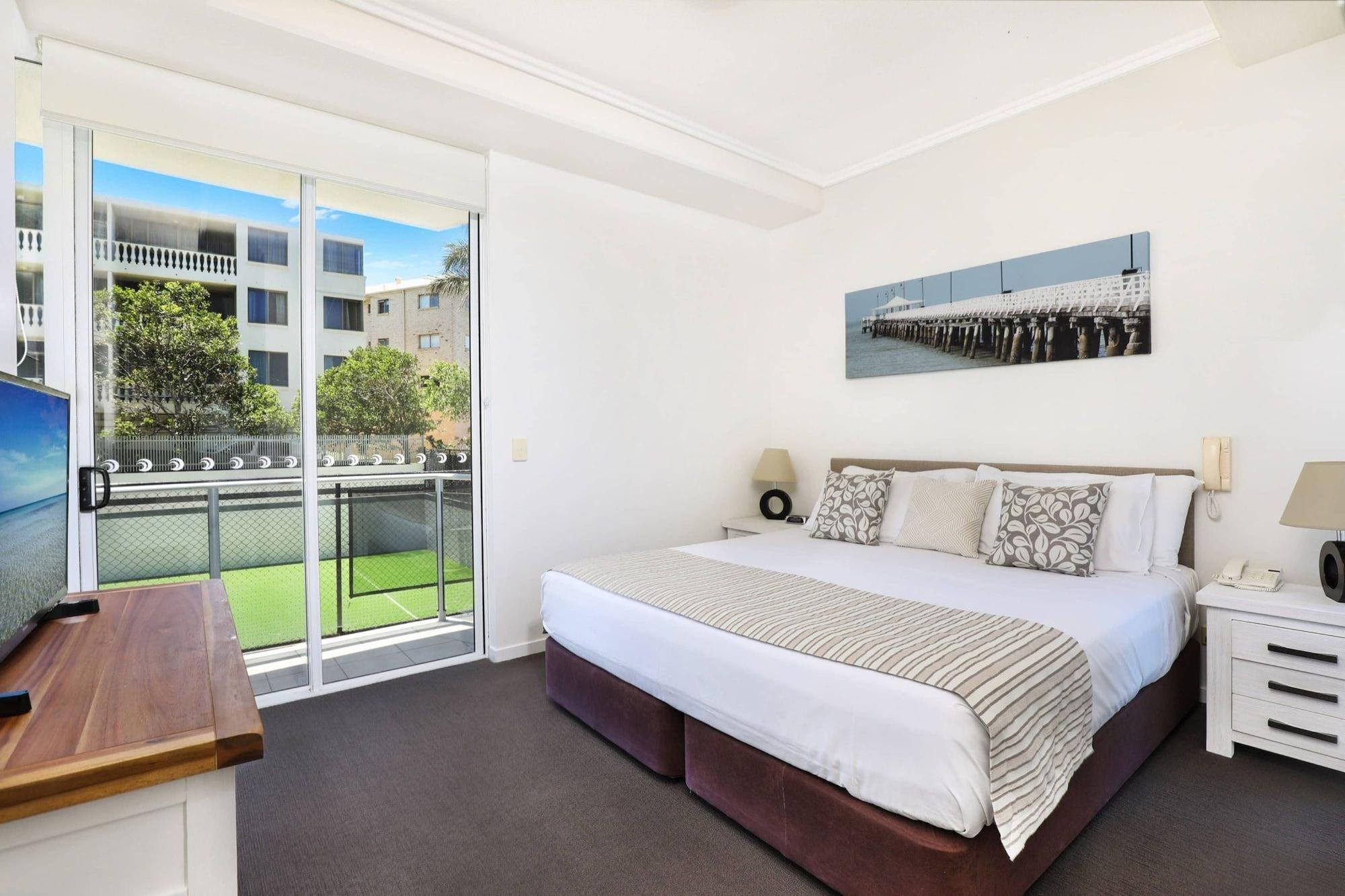 Aspect Caloundra Aparthotel Exterior photo