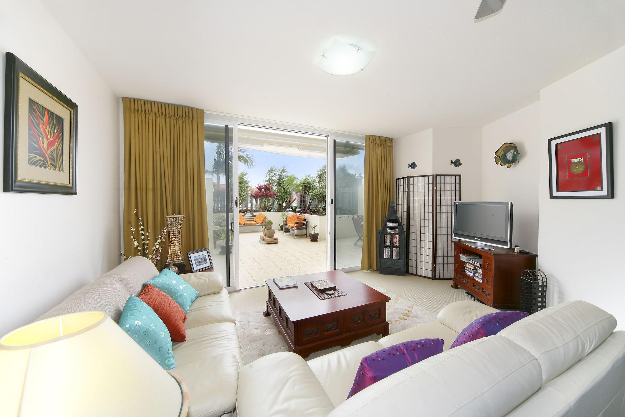 Aspect Caloundra Aparthotel Exterior photo