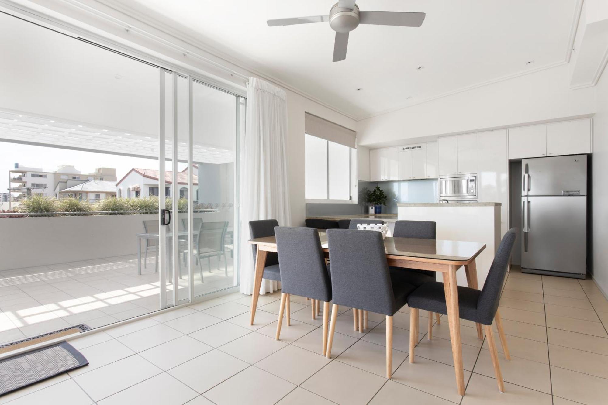Aspect Caloundra Aparthotel Exterior photo