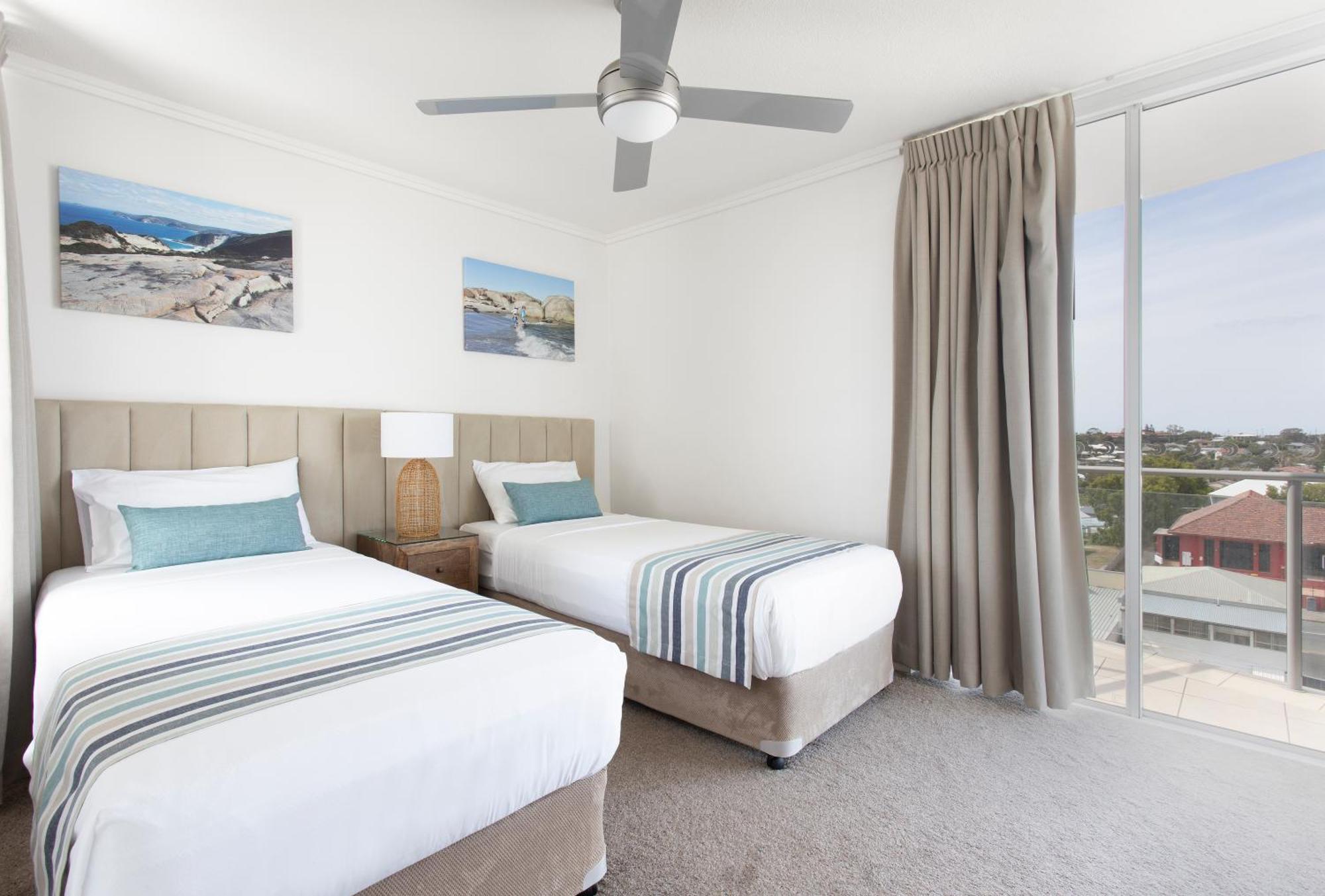 Aspect Caloundra Aparthotel Exterior photo