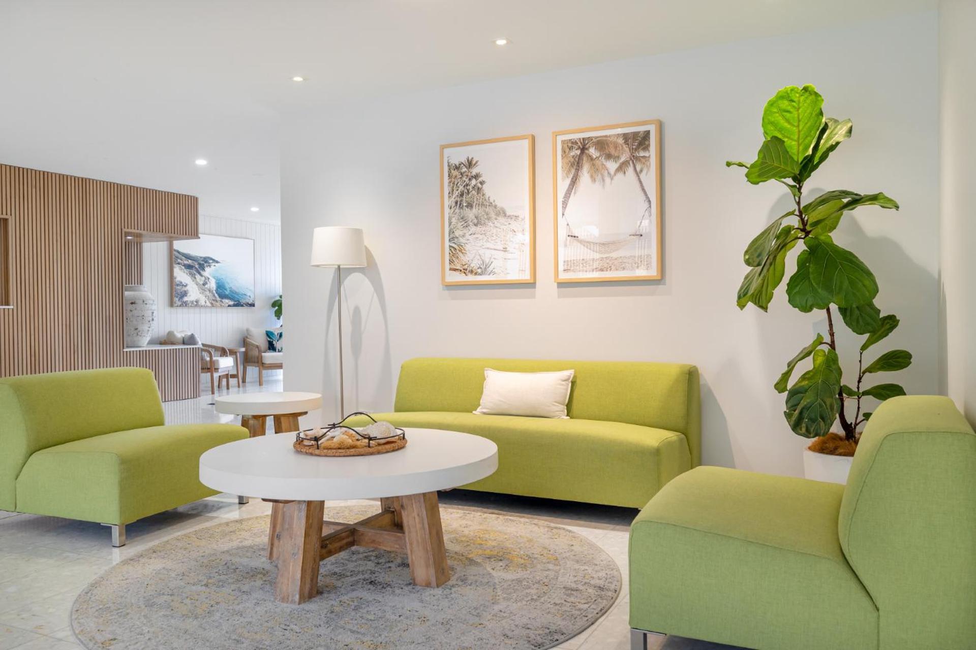 Aspect Caloundra Aparthotel Exterior photo